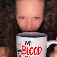 Black Celebrity Buzz agregó una...