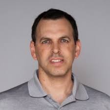 Happy #autolayout week everyone from the GlossGenius design team  💆‍♀️💅💈👋