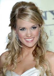 Half Up Half Down Hairstyles 21 Carrie Underwood Half Up Half Down Hairstyle Side Fringe And Down Hairstyles Carrie Underwood Hair Hair Styles