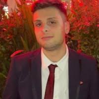 50+ perfiles de «Luigi Perri»