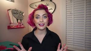 The delicate loose braid is a fun and sweet take on the classic french roll. Pin Up Hair Tutorial For Short Hair Youtube