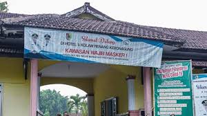 Peraturan bpjs kesehatan nomor 3 tahun 2020 tentang tata cara penagihan, pembayaran dan pencatatan iuran jaminan kesehatan, dan pembayaran denda akibat keterlambatan pembayaran iuran jaminan kesehatan. Https Jatim Tribunnews Com 2021 07 24 Warga Aniaya Petugas Pemakaman Dan Rebut Jenazah Pasien Covid 19 Bpbd Jember Sudah Keterlaluan Https Cdn 2 Tstatic Net Jatim Foto Bank Images Petugas Bpbd Jember Mengkoordinasi Tim Pemakaman Yang