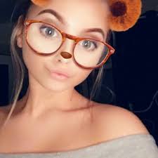 Ella Warren (@ellawarren_)