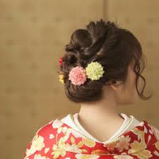 洋装から和装にヘアチェンジ studiotvb d weddingphoto ツヤ肌メイク フォトスタジオ ヘアセット 編み込み 美容師 ウェディングフォト ブライダルフォト ロケーション撮影 アップスタイル ヘアアレンジ 前撮り 後撮り 結 ツヤ肌メイク ブライダル