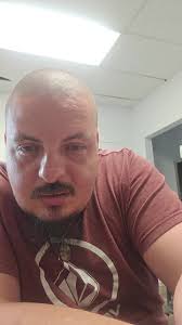 Enveloped in a wild world of magic 🎩 ✨️