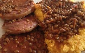 Vigilia di capodanno, or san silvestro are cotechino and zampone; Zampone Lenticchie E Polenta Un Must Non Solo Natalizio Cronaca Bergamo