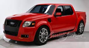 Explorer sport trac svt adrenaline concept. Ford S Svt Tuned Sport Trac Adrenalin Concept Is Going Up For Auction Carscoops