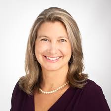 Amy Groff's Instagram, Twitter & Facebook