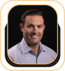 Michael Latella's Instagram, Twitter & Facebook