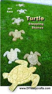 How To Make Turtle Stepping Stones Now You Can Easily Make A Mold For These Turtle Shaped Cement Stepping Stones Crea Turtle Decor Turtle Stepping Stones Diy