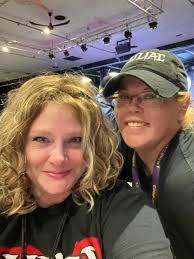 Reverb November 2 show photos in small batches