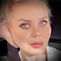 Heather Barkman's Instagram, Twitter & Facebook