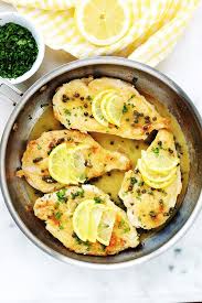 Poulet Piccata Maison Sauce Au Citron Et Capres Recette Poulet Piccata Recette Escalope De Poulet Escalope De Poulet