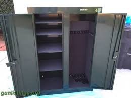 The terms gun safe and gun cabinet are often confused among the masses but they are actually different both in terms of functionality and features. Stack On 16 31 Gun Cabinet Safe In Outer Banks North Carolina Gun Classifieds Gunlistings Org