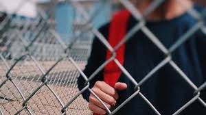 Porecle, simple tachinări sau insulte, toate ar putea reprezenta o formă de agresiune, dacă minorul se simte amenințat. Bullying Ul Interzis Prin Legea EducaÈ›iei Evaluare PsihologicÄƒ Pentru Victime Dar È™i Pentru Agresori B1 Ro
