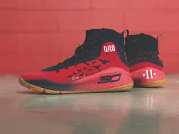 With two top 15 hits on the billboard charts, migos' quavo is currently living his best life, but he hasn't forgotten about. Quavo Curry 4 Mache Customs Weartesters