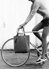 shoes おしゃれまとめの人気アイデア pinterest jenny jaquillard サイクルシック 自転車ガール 自転車に乗る