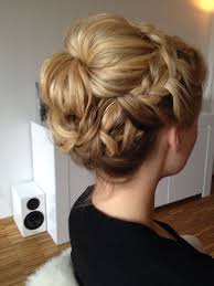 Bildergebnis Fur Lockere Hochsteckfrisuren Geflochten Hochzeit Frisuren Frisur Hochgesteckt Hochzeitsfrisuren