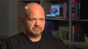 Christopher Shelby's Instagram, Twitter & Facebook