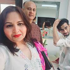 Sending our love to Kate Garraway and her family after she sadly announced  the death of her husband Derek Draper. Kate posted to her Instagram: 'I'm  sad to have to tell you