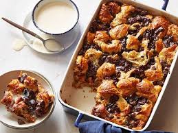 Tinggal ambil dua lembar roti tawar, oleskan selai atau margarin dan tambahkan meses. Resep Dan Cara Membuat Puding Roti Tawar Messes Yang Nikmat Dan Lembut Food Network Puding Roti Puding