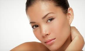 Esteworld Wide Olarak Bu Estetik Operasyona Badem Goz Denmesinin Goz Kenarlanin Seklinin Bir Badem Sekline Sahip Olmasidir Goz Ken Cilt Bakimi Yuzler Guzellik