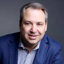 Benjamin Klemm's Instagram, Twitter & Facebook