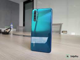 The boom in smartphones means you don't have to fork out for a flagship phone to get some decent features. Smartphones Below Rm1 500 For Valentine S Day Klgadgetguy