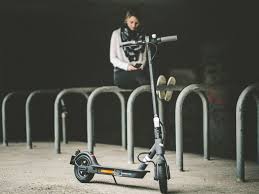 Doc Green Esa 5000 E Scooter Mit Strassenzulassung Bei Lidl Im Angebot Lidl Fahrsicherheit Roller