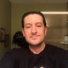 Did you all know that the Peacock streaming services has all of the  original Saturday Night Live episodes? Even the ones they won't play in  reruns?