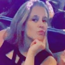 Amanda Pease (peaseknees)