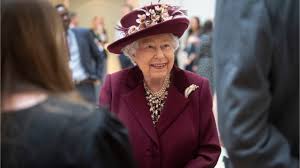 Philip é primo de elizabeth, mas não herda o trono. Saiba Como A Rainha Elizabeth Ii Esta Comemorando O Aniversario De 94 Anos Durante A Quarentena Harry Meghan E Archie Fizeram Surpresa Hugo Gloss