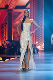 Medical doctor, miss south africa medical doctor, miss south africa 2018 and miss universe 1st ru 2018. Tamaryn Green Miss Universe South Africa 2018 Competes On Stage In An Evening Gown Of Her Choice Miss Universe Dresses Pageant Dresses Strapless Dress Formal