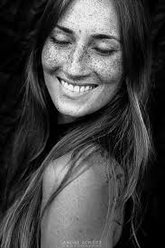 Hier findest du mein Portfolio . Es beinhaltet alle Fotoshootings.