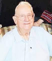 Janis Piper's Instagram, Twitter & Facebook