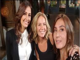 Aug 11, 2018 · شاركت الفنانة المصرية حلا شيحة صورتها الى جانب شقيقتيها الممثلتين مايا شيحة والفنانة هنا شيحة، لتبدأ صفحات فنية على مواقع التواصل الاجتماعي بتداول صورة شقيقتهن الرابعة رشا التي لم تدخل عالم الفن. Ù…Ø§ÙŠØ§ ÙˆÙ‡Ù„Ø§ Ø´ÙŠØ­Ø© ÙÙŠ ÙƒÙˆØ§Ù„ÙŠØ³ ØµØ§Ø­Ø¨Ø© Ø§Ù„Ø³Ø¹Ø§Ø¯Ø© Ù…ØµØ±Ø§ÙˆÙ‰