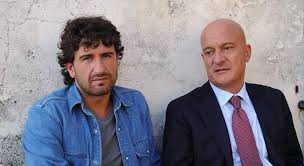 A0704 alessandro momo qui con il tributo. Le Prime Foto Della Moglie Di Alessandro Siani L Attore Gelosissimo Del Suo Privato Caffeina Magazine