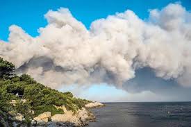 1001 à marseille, centre agréé suggère aux professionnels à marseille la formation incendie 1001 formation à marseille dispose de l'expertise et des connaissances nous permettant de cibler le. Incendie Pres De Marseille 1 200 Evacuations Avant Une Nuit De Lutte Contre Le Feu