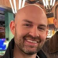 Lee Gillard's Instagram, Twitter & Facebook