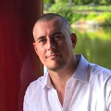 The Four Dragons: Clearing the Meridians and Awakening the Spine in Nei  Gong (Daoist Nei Gong): Mitchell, Damo, Saether, Ole: 9781848192263:  Amazon.com: Books