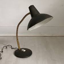 Led Leuchten Decke Tischlampe Mit Stoffschirm Led Lampe Dimmbar Osram Gunstige Lampen Schweiz Tischleuchte Aus Glas In 2020 Lamp Table Lamp Desk Lamp