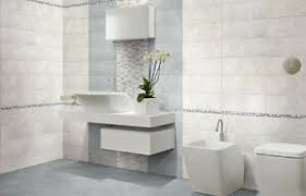 Tutte le novità per rivestire il tuo bagno in stile moderno pensavi fosse facile scegliere come rivestire pavimento e pareti del bagno ma con tutte le novità che vengono presentate ogni anno non sai più da che parte guardare. Piastrelle Ceramica Pavimento Rivestimento Bagno Moderno Regina Azzurro E Avorio Ebay