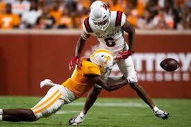 Tennessee football CB Warren Burrell, three other Vols out vs. Akron