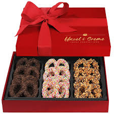 Each year, we add exciting new gourmet gift box ideas and delectable new treats to our premium food gifts and gift box collection. Buy Hazel Creme Chocolate Covered Pretzel Gift Box Gourmet Food Gift Anniversary Birthday Corporate Holiday Gourmet Gift Online In Uae B08bjckhgr