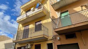 Mafia, indagata lex amante di Matteo Messina Denaro