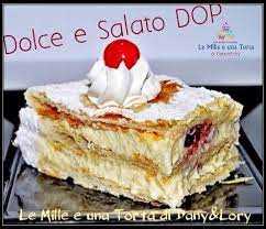 Prendiamo una casseruola di medie dimensioni e sbattiamo i tuorli. Torta Millefoglie Con Crema Chantilly Ricetta Ricette Dolci Ricette Dolci