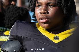 Cameron Hodges (@camchis44) • Instagram photos and videos