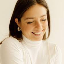 Marie Maes's Instagram, Twitter & Facebook