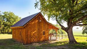 Small 3 stall horse barn. A Small Horse Barn Keep Your Horses Without Breaking The Bank