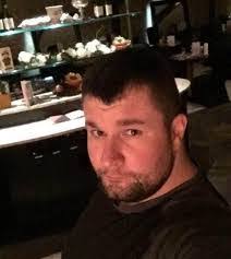 Lee Sutherland's Instagram, Twitter & Facebook